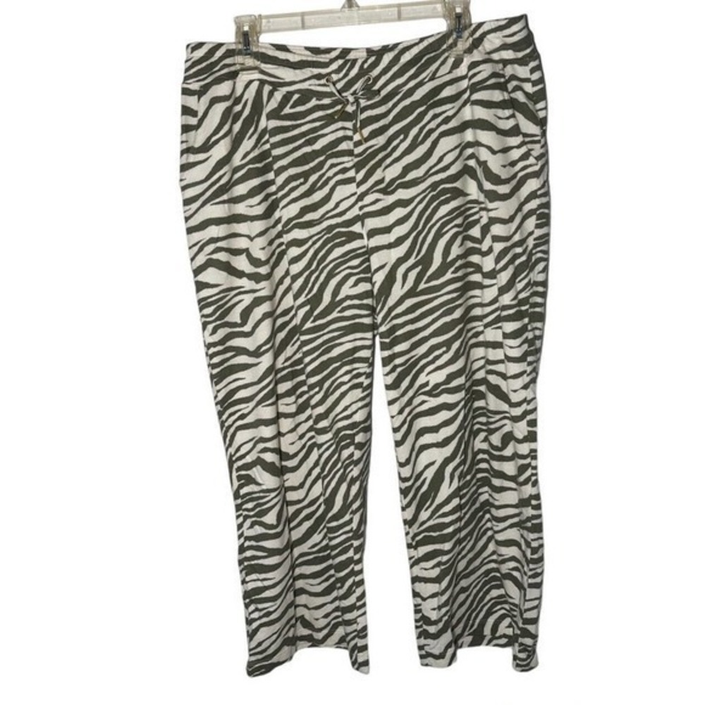 Weekends By Chico's Cropped Sweatpants Size 2 US L (12) Zebra Print‎